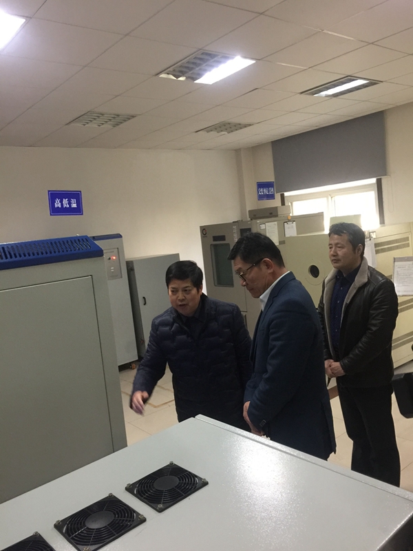 20190307黄化锋副市长来园调研3_副本.jpg